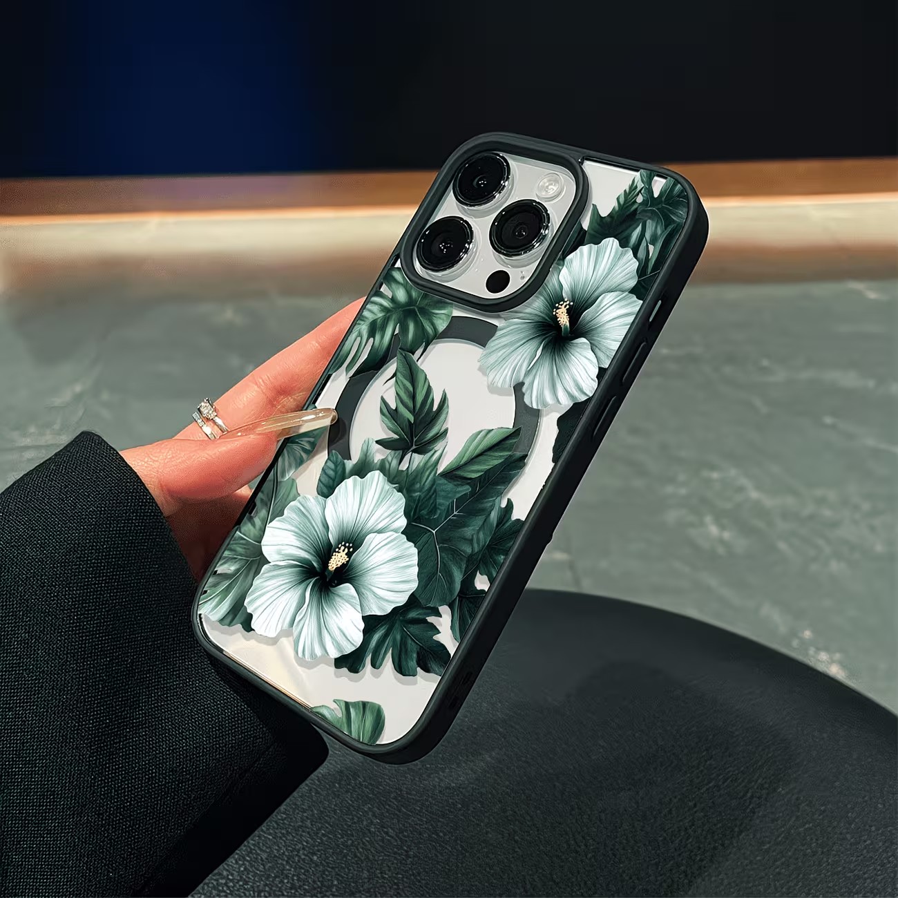 Groene bloemenprint telefoonho - Apple Iphone 16 recensie en prijs